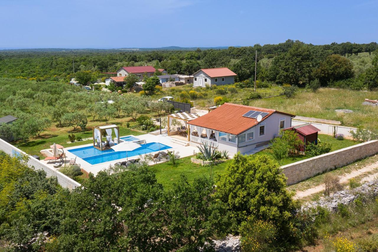 Holiday House Bilos Vodnjan Luaran gambar