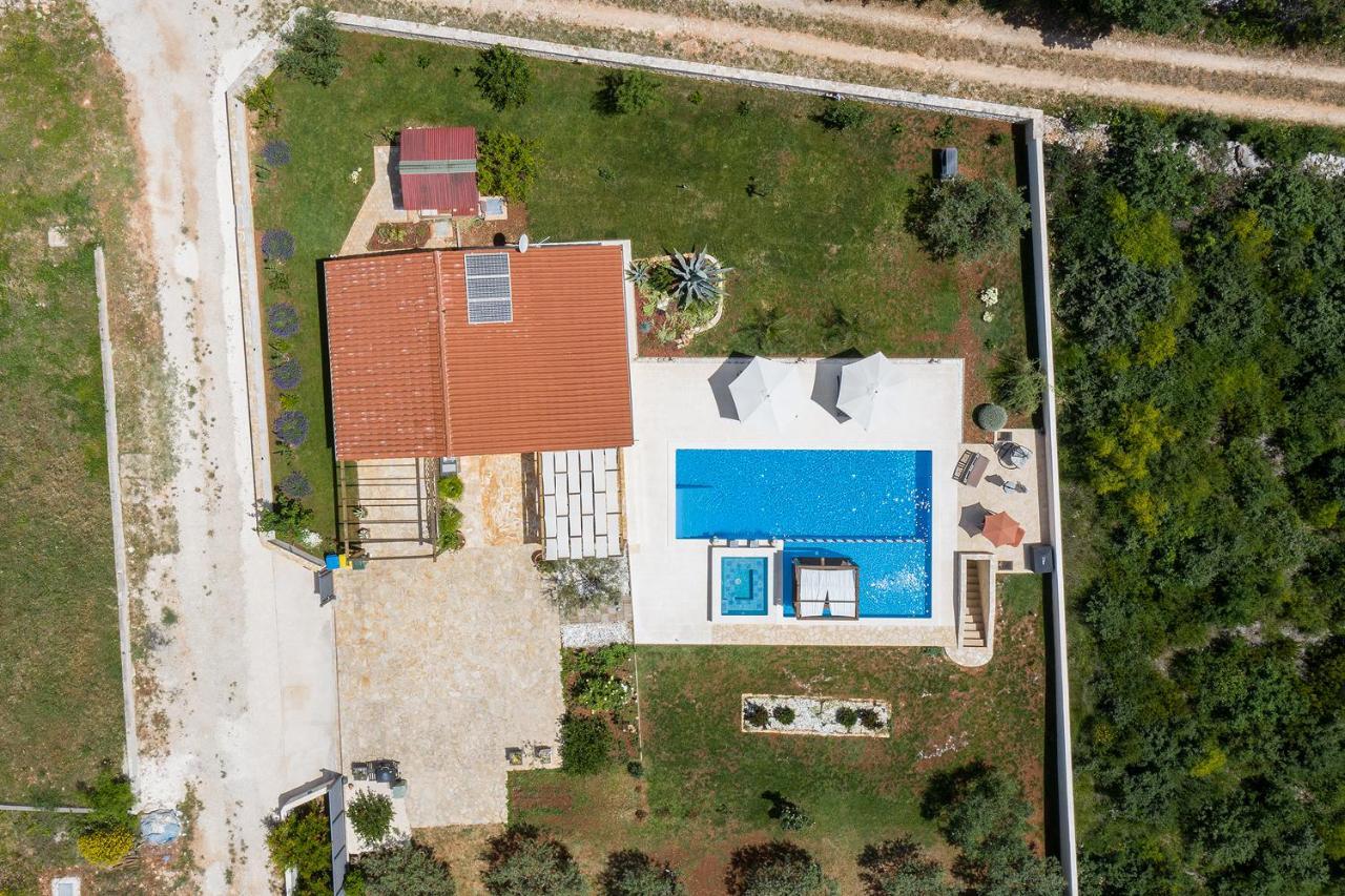 Holiday House Bilos Vodnjan Luaran gambar