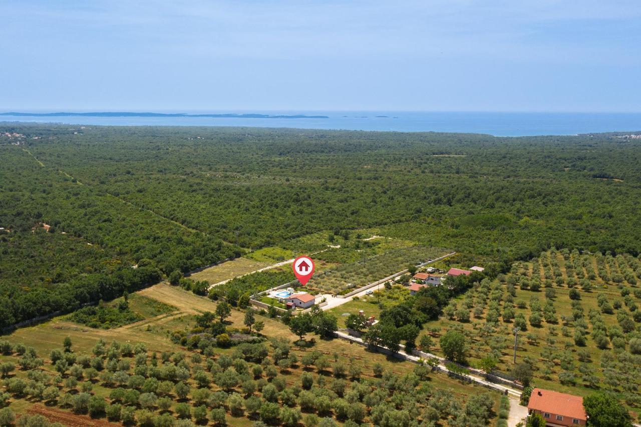 Holiday House Bilos Vodnjan Luaran gambar
